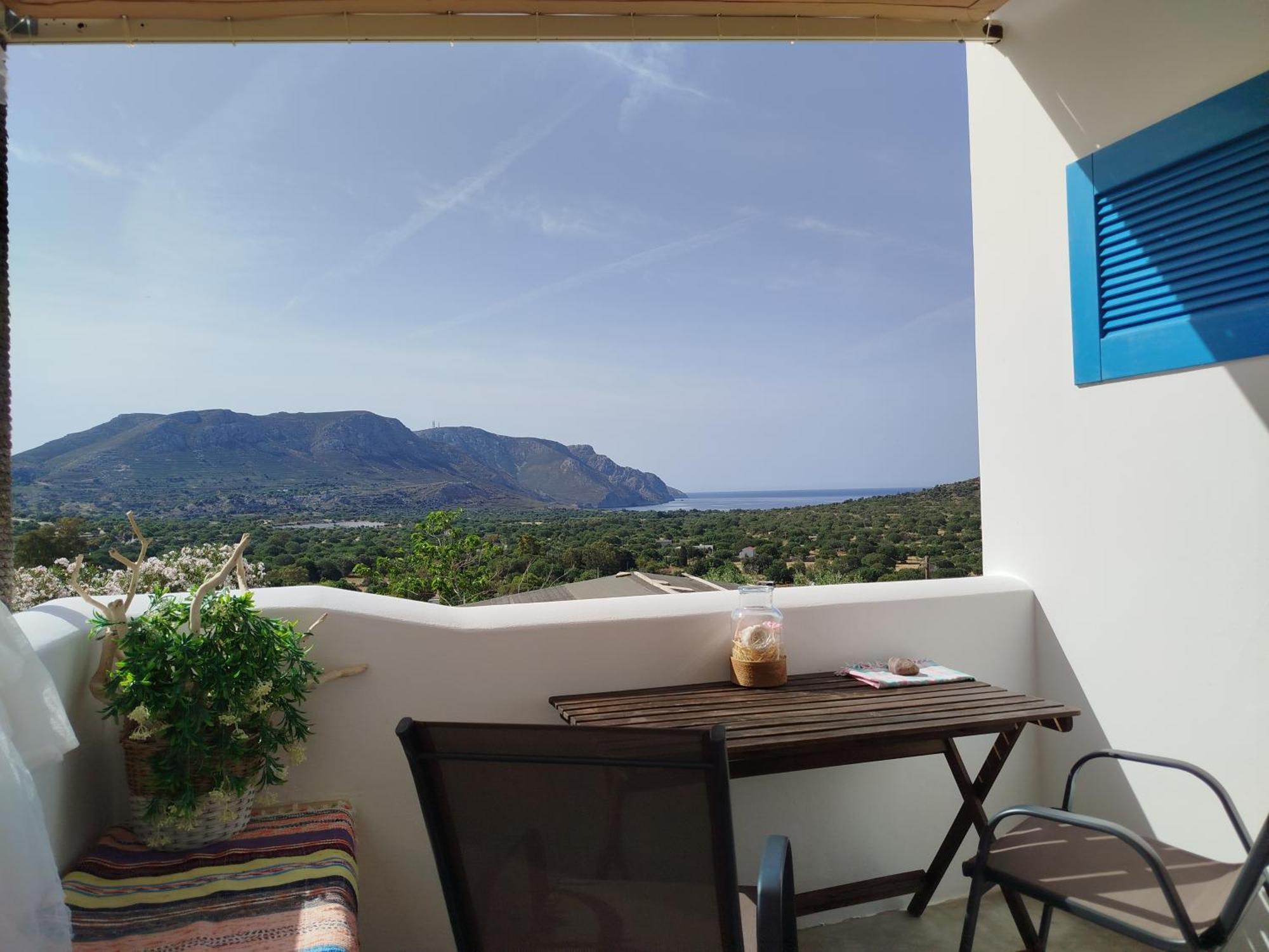 Tilos Island House Megalon Chorion  ภายนอก รูปภาพ