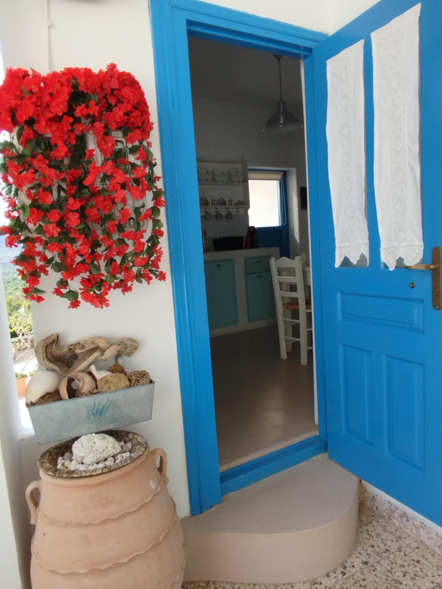 Tilos Island House Megalon Chorion  ภายนอก รูปภาพ