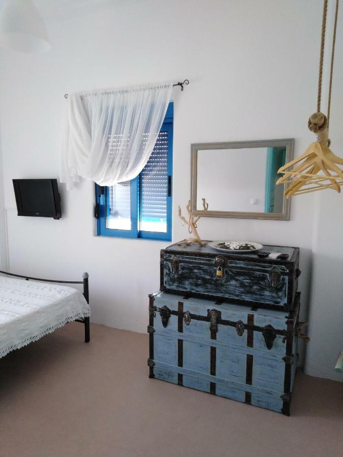 Tilos Island House Megalon Chorion  ภายนอก รูปภาพ